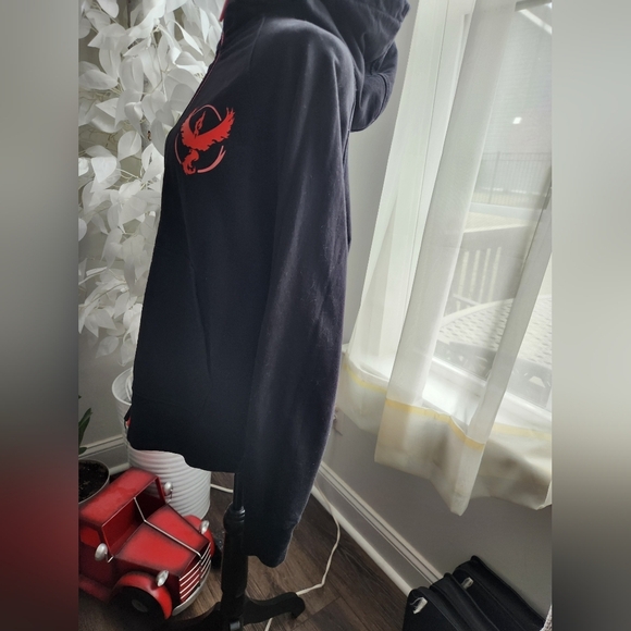 Pokemon Team Valor Hoodie Womens Size Medium - Picture 4 of 6